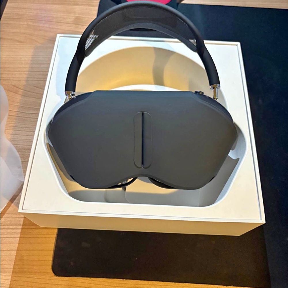 AirPods Max